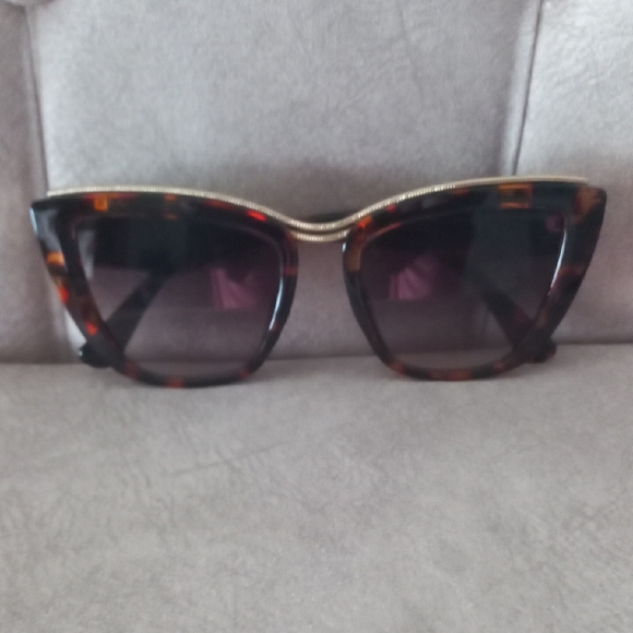 DOLCE & GABBANA - Picture 1 of 4